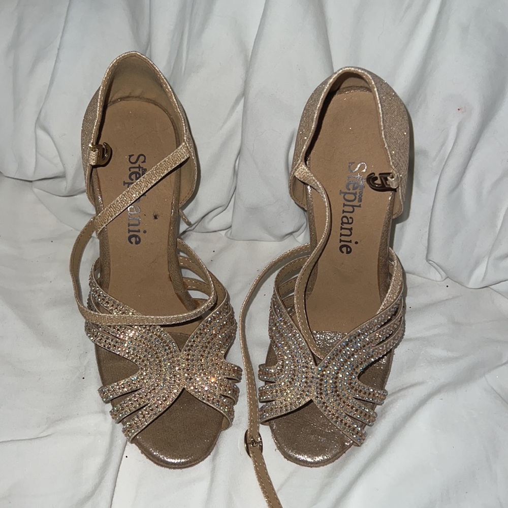 Stephanie ballroom dance shoes size 6 , brand new!!